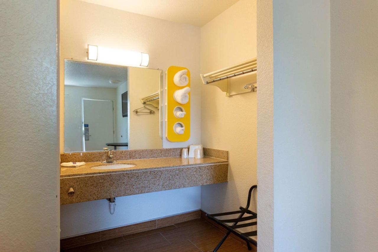 Motel 6-Camp Springs, Dc - South Камп Спрингс Екстериор снимка