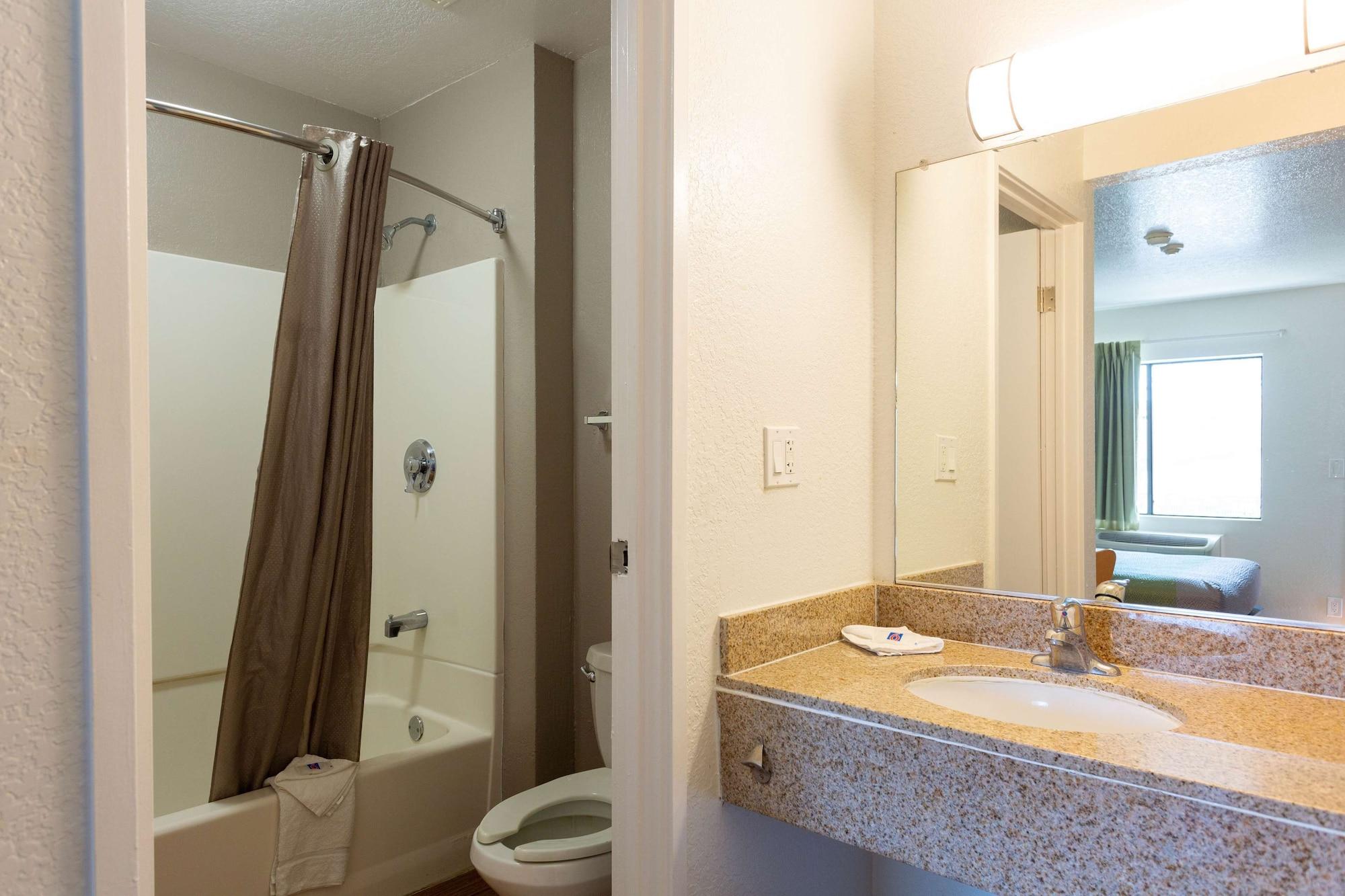 Motel 6-Camp Springs, Dc - South Камп Спрингс Екстериор снимка