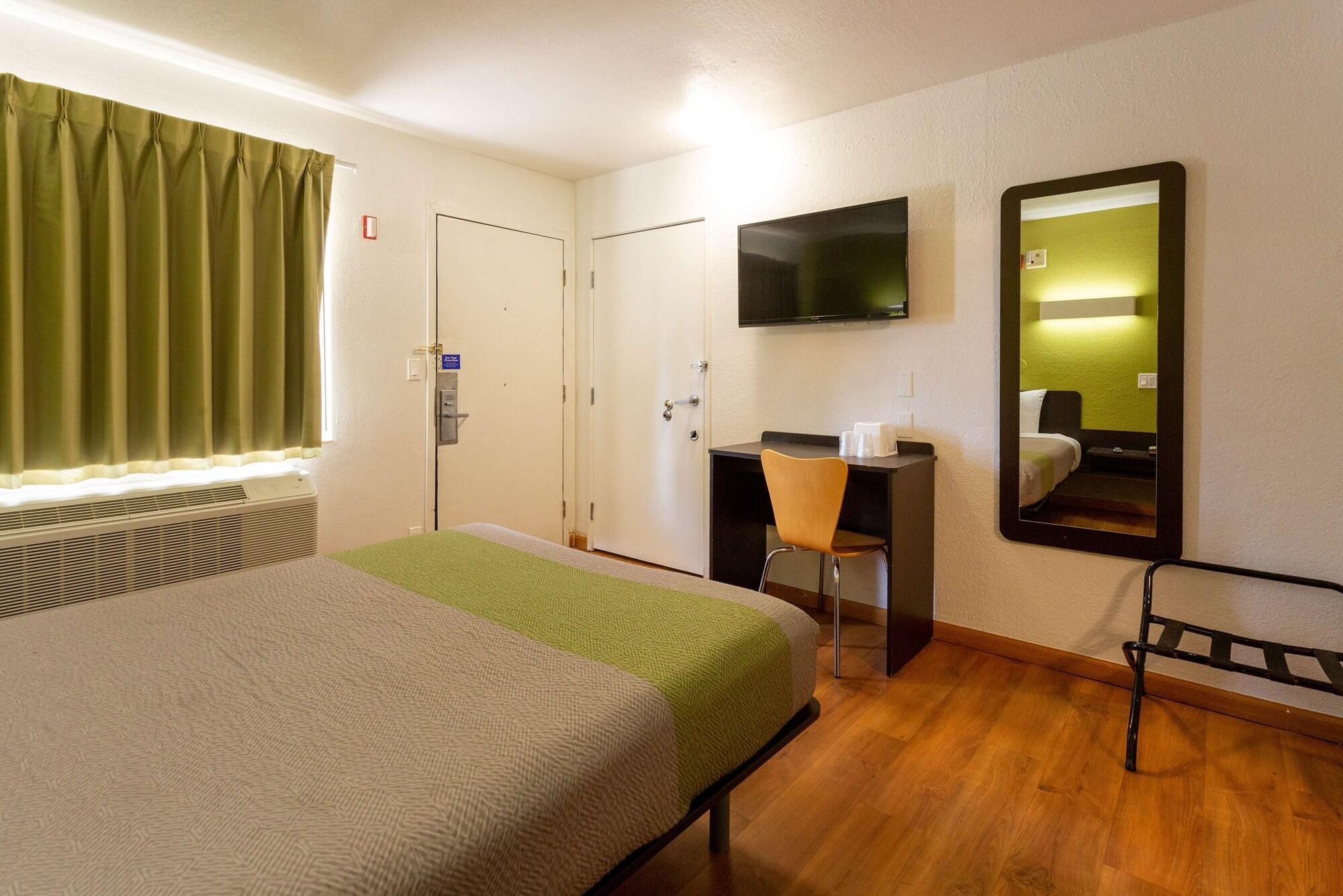 Motel 6-Camp Springs, Dc - South Камп Спрингс Екстериор снимка