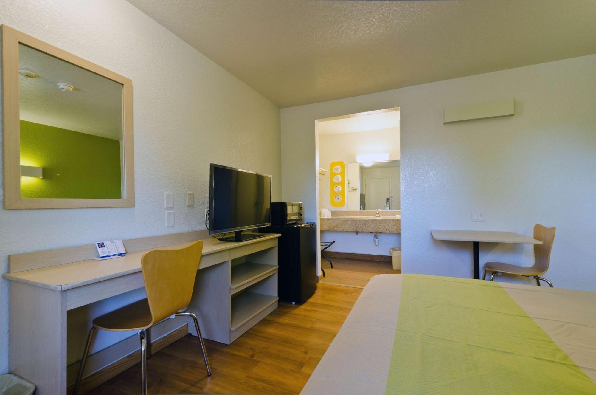 Motel 6-Camp Springs, Dc - South Камп Спрингс Екстериор снимка