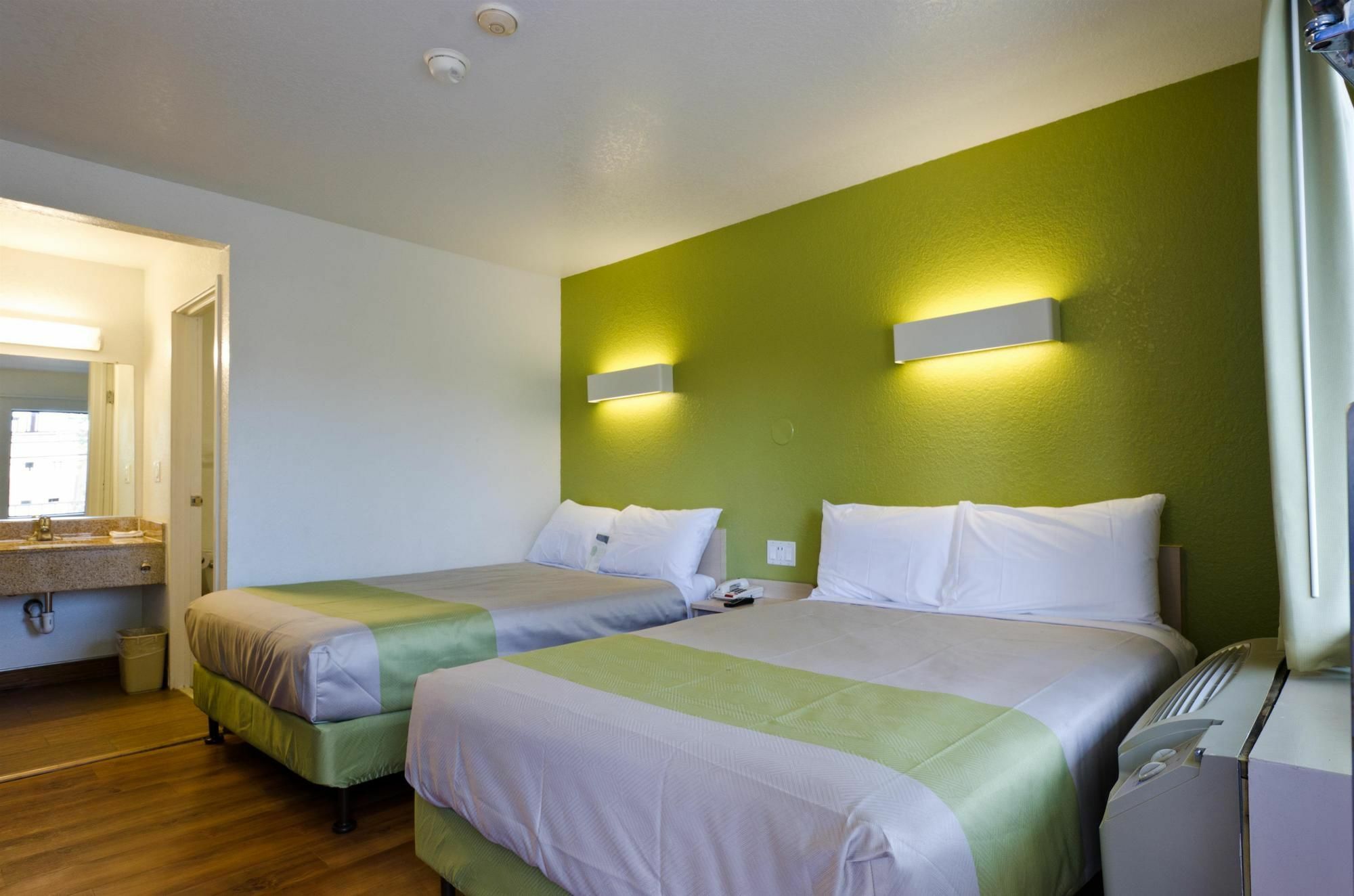 Motel 6-Camp Springs, Dc - South Камп Спрингс Екстериор снимка